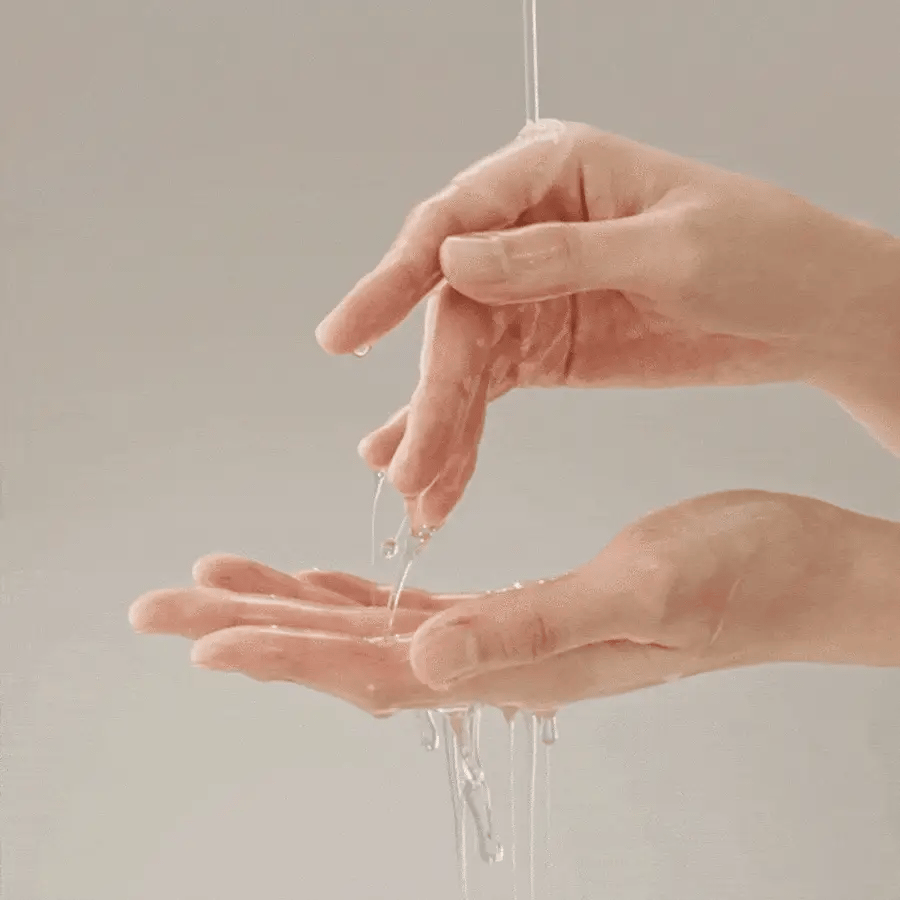 MADAGASCAR CENTELLA LIGHT CLEANSING OIL 200ML